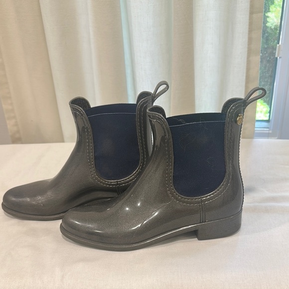 Lemon Jelly | Stylish Black Ankle Boots Good Condition - Picture 2 of 8